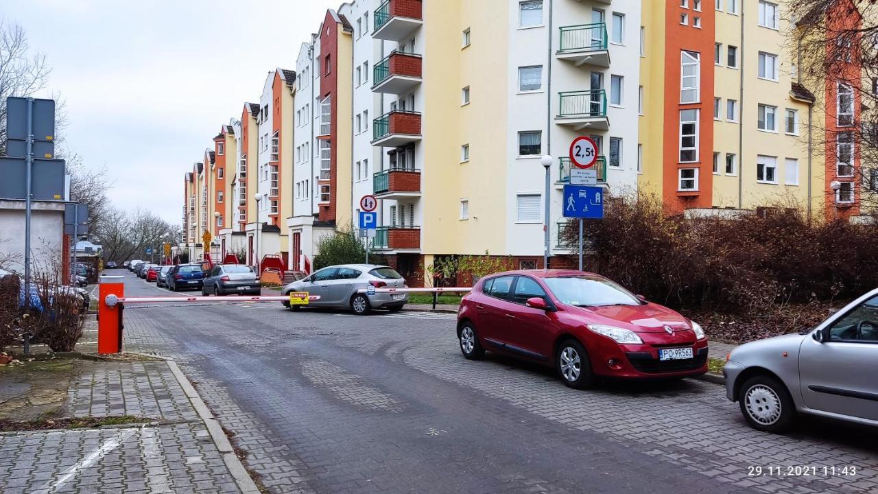 Apartamencik Super พอซนาน ภายนอก รูปภาพ